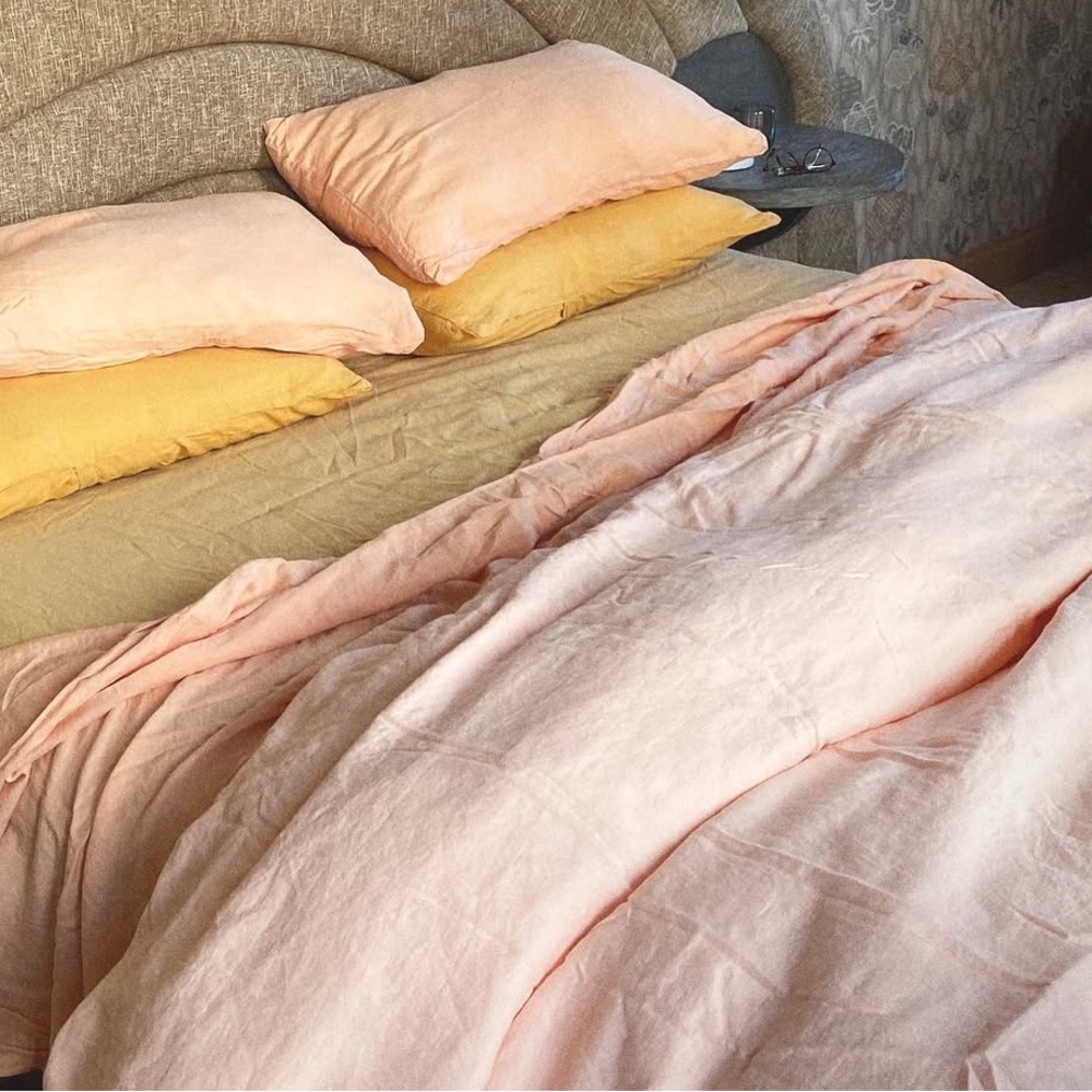 Dazed and amazed linen twin duvet and pillow case